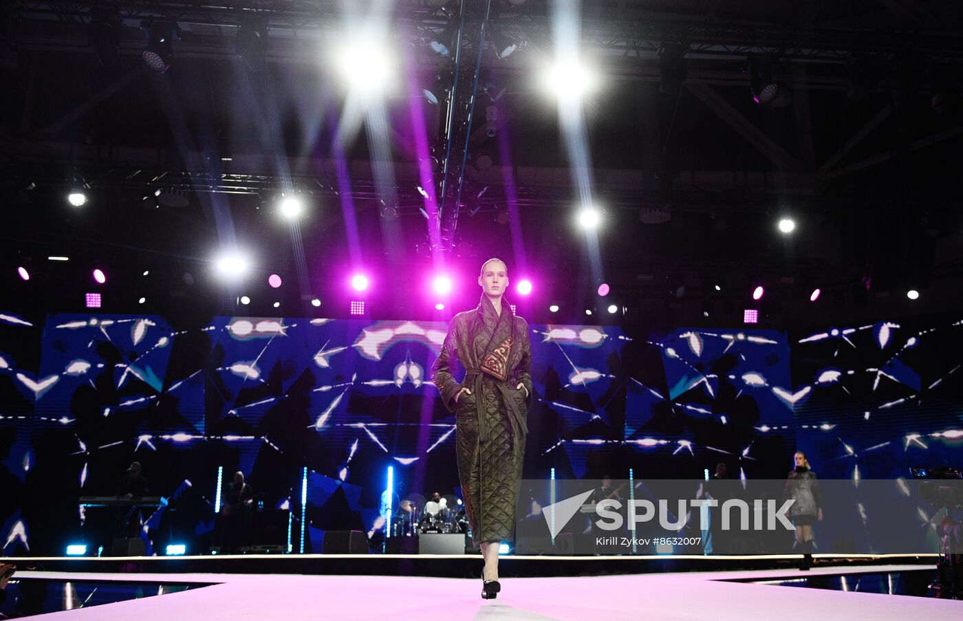 RUSSIA EXPO. Opening of Moscow Fashion Week