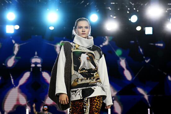 RUSSIA EXPO. Opening of Moscow Fashion Week