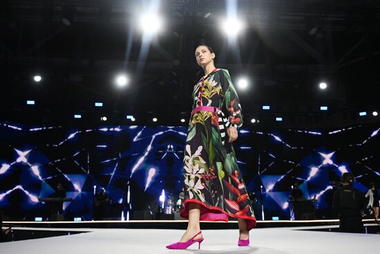 RUSSIA EXPO. Opening of Moscow Fashion Week