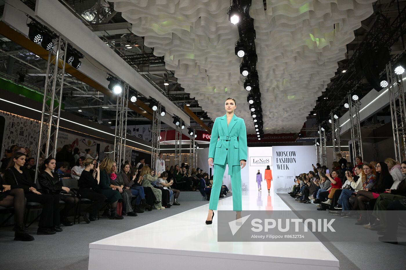 RUSSIA EXPO. Russian fashion brands