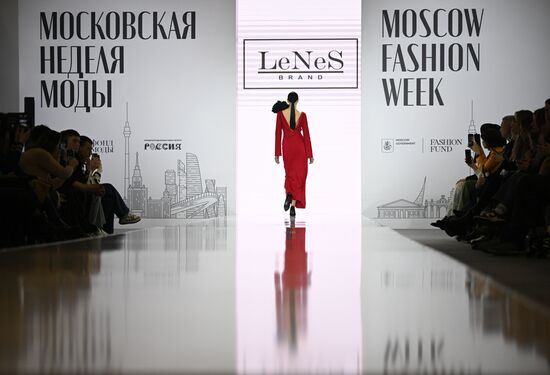 RUSSIA EXPO. Russian fashion brands