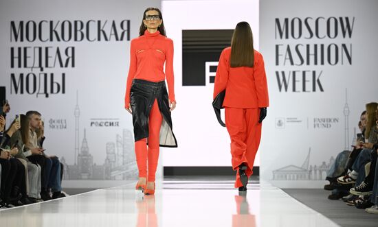 RUSSIA EXPO. Russian fashion brands