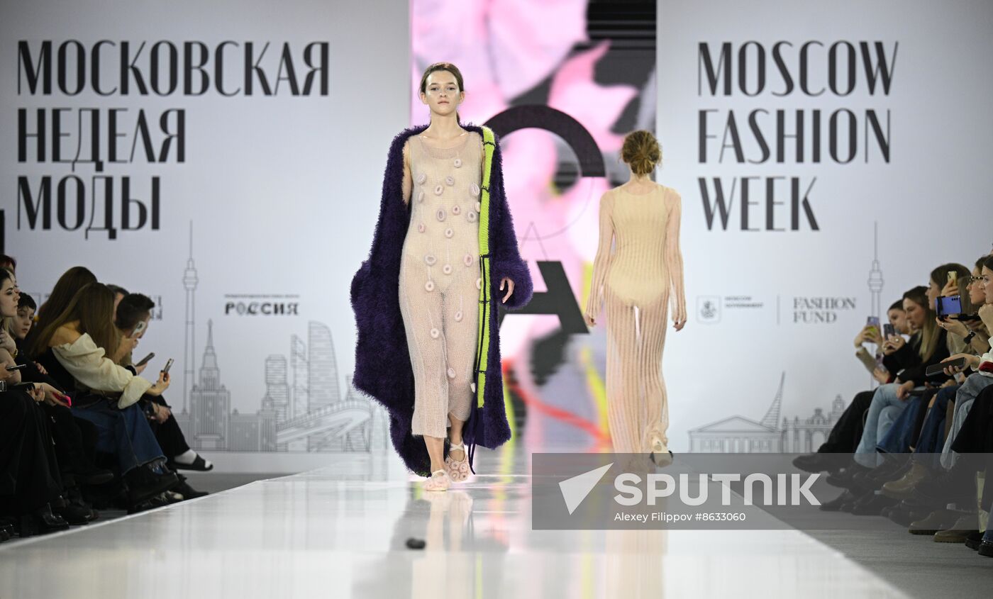 RUSSIA EXPO. Russian fashion brands