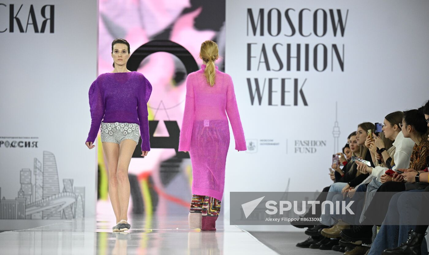 RUSSIA EXPO. Russian fashion brands