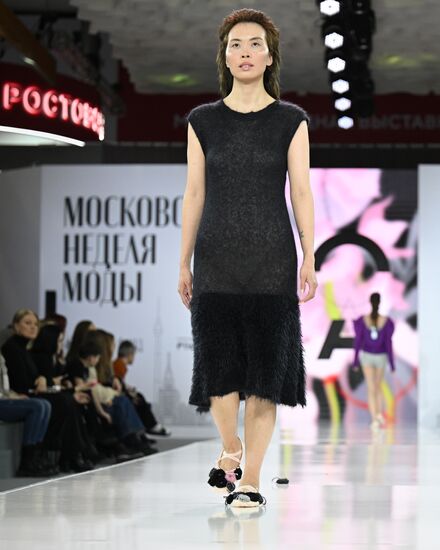 RUSSIA EXPO. Russian fashion brands