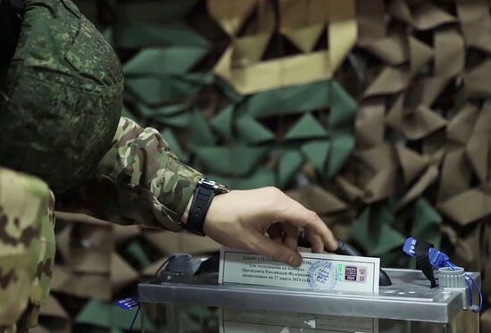 Russia Ukraine Military Operation Presidential Election Early Voting