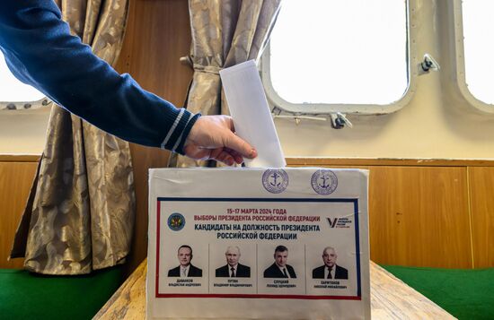 Russia Presidential Elections Early Voting