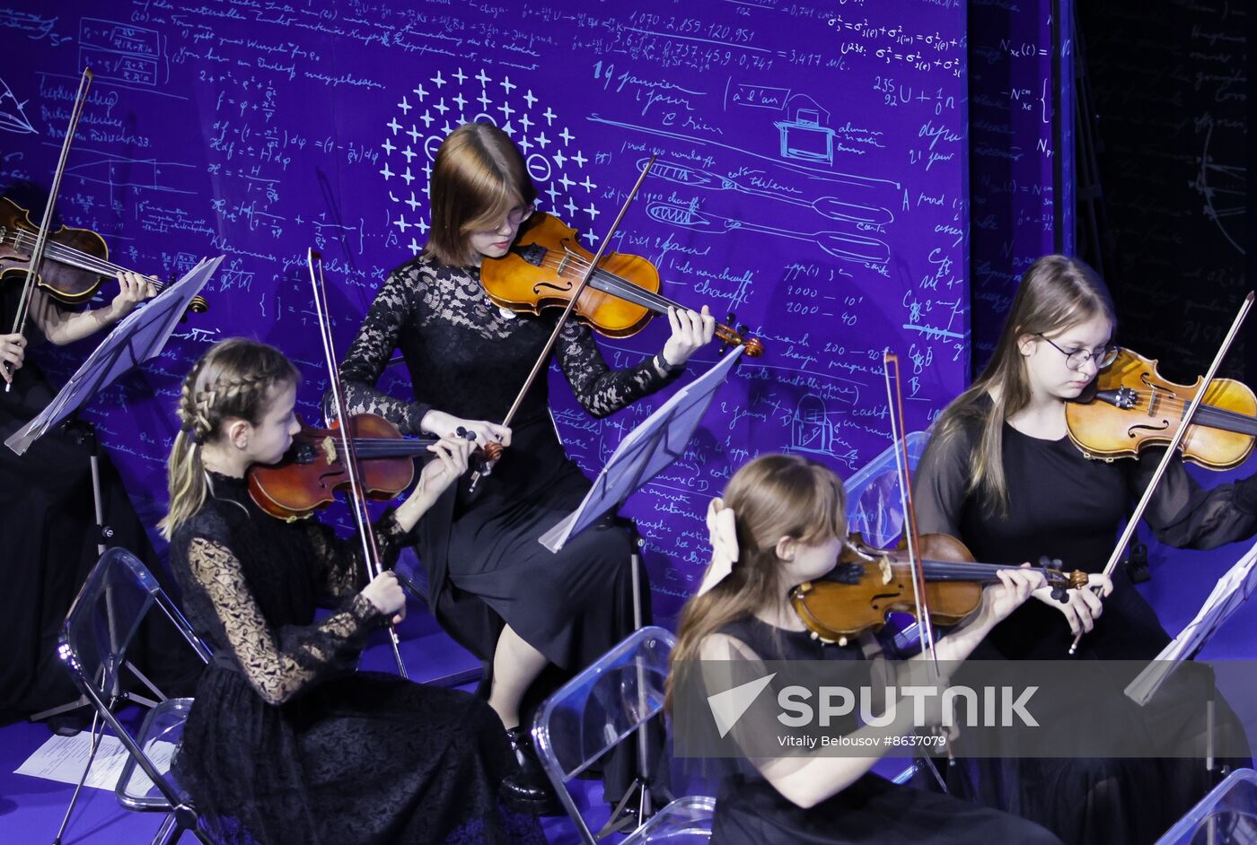 RUSSIA EXPO. Concert by Atomic Cities Children's Symphony Orchestra