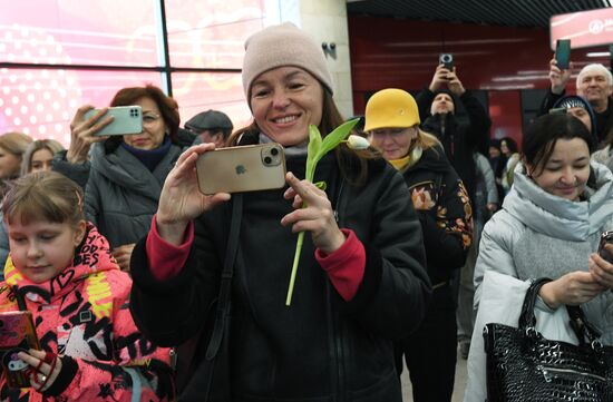 Russia Women’s Day Metro