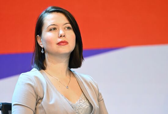 RUSSIA EXPO. Opening discussion, Today's Literature