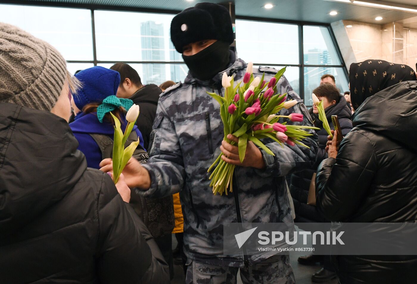 Russia Women’s Day Metro