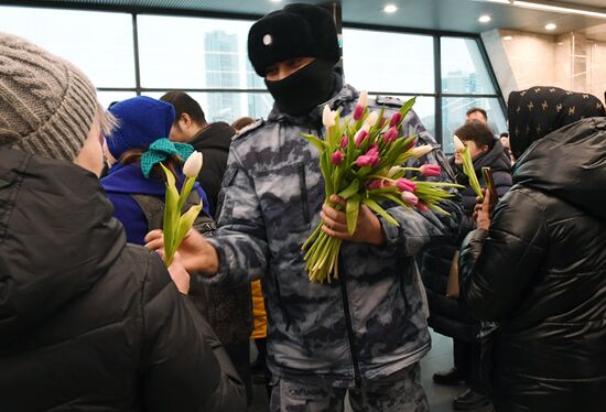 Russia Women’s Day Metro