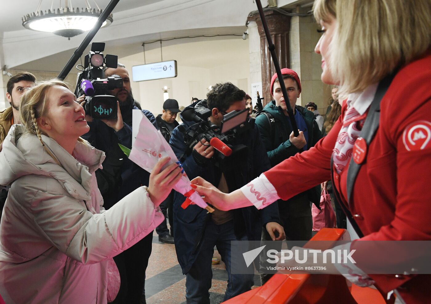 Russia Women’s Day Metro