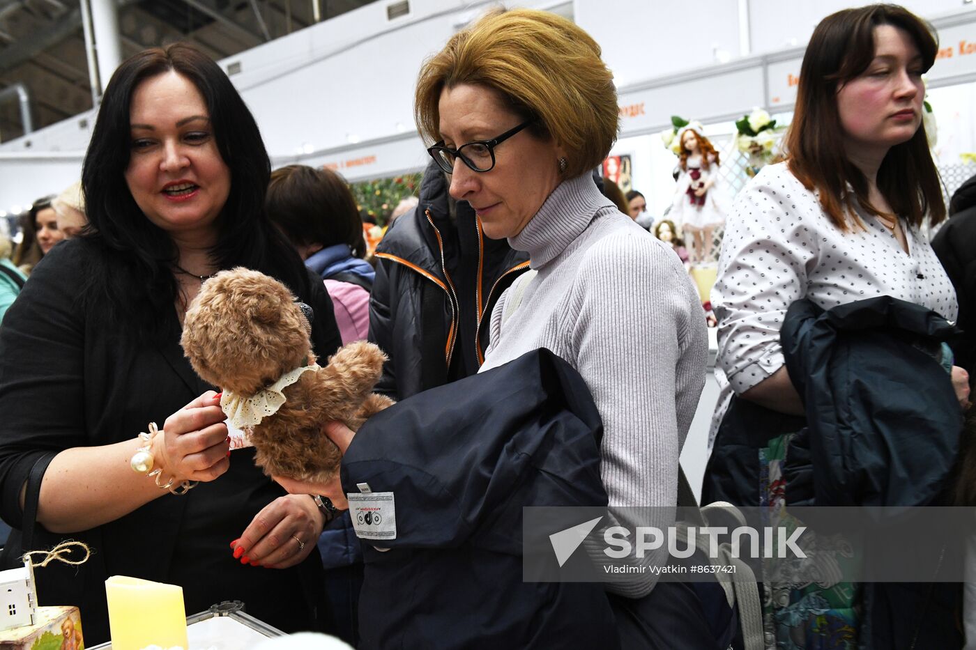 Exhibition "Spring Dolls' Ball"