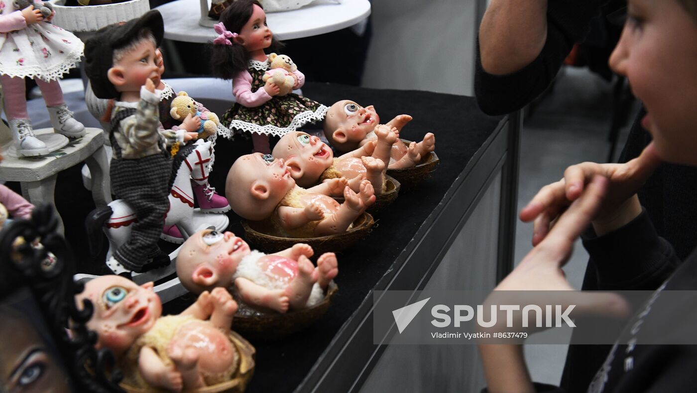 Exhibition "Spring Dolls' Ball"