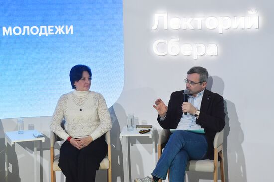 RUSSIA EXPO. Discussion on the impact of media on young people's values
