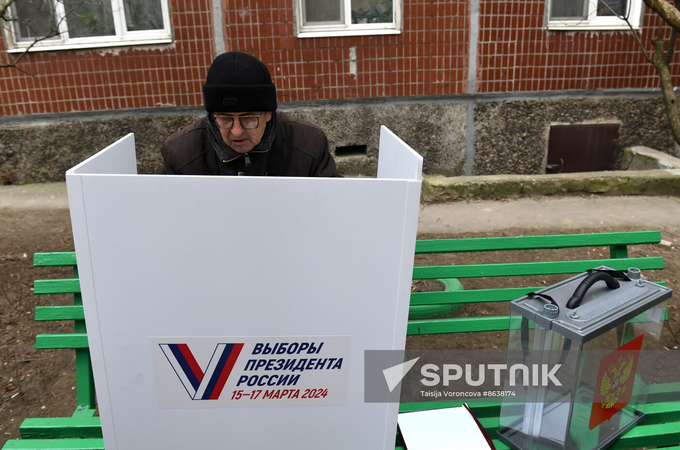 Russia DPR Presidential Election Early Voting