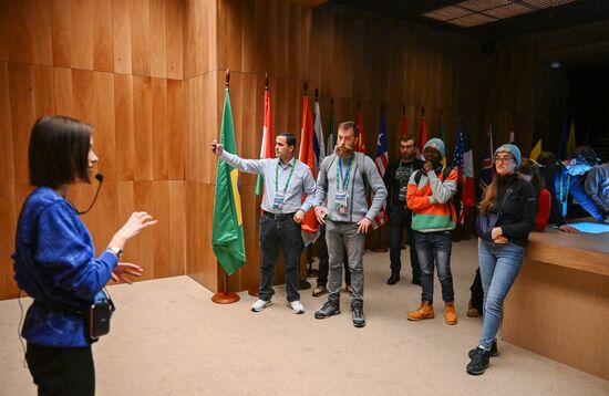 The International RUSSIA EXPO Forum and Exhibition. A tour for World Youth Festival participants. Location: Russia, Moscow. Author: Grigory Sysoev/Sputnik. RUSSIA EXPO. Tour for World Youth Festival participants