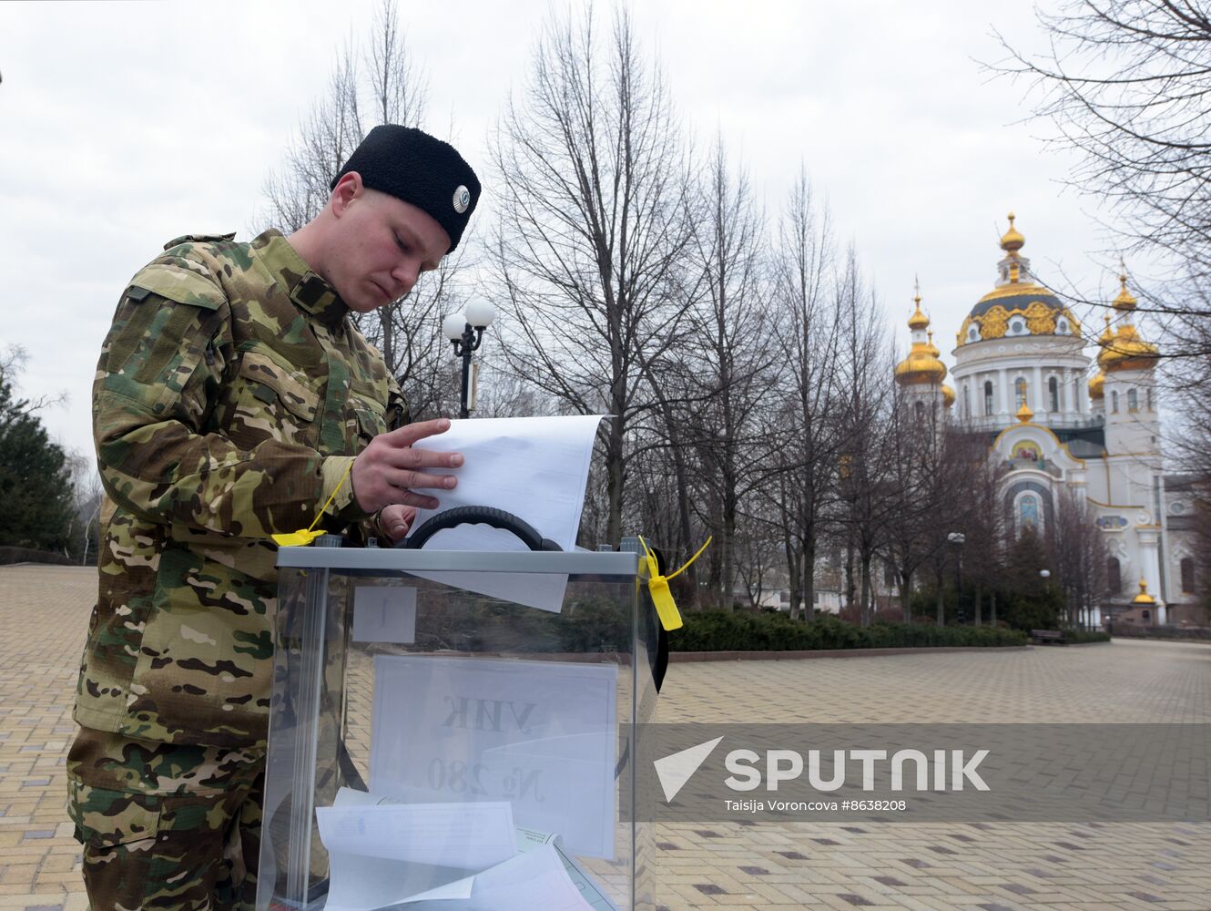 Russia DPR Presidential Election Early Voting