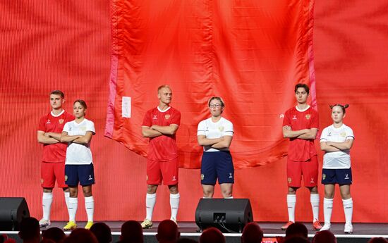 The International RUSSIA EXPO Forum and Exhibition. Presentation of the Russian national football team's new uniform. Third left: Konstantin Tyukavin, member of the Russian national football team. Location: Russia, Moscow. Author: Alexey Maishev/Sputnik. RUSSIA EXPO. Presentation of the Russian national football team's new uniform
