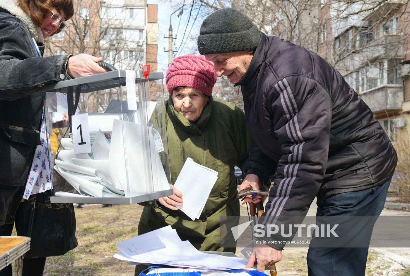 Russia DPR Presidential Election Early Voting