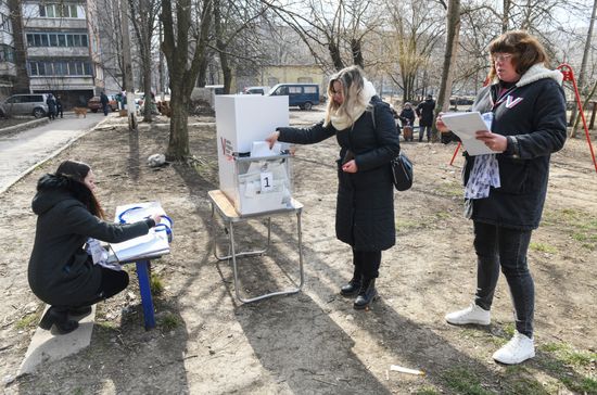 Russia DPR Presidential Election Early Voting
