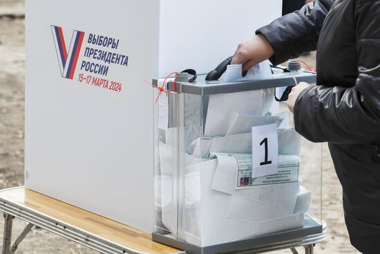 Russia DPR Presidential Election Early Voting