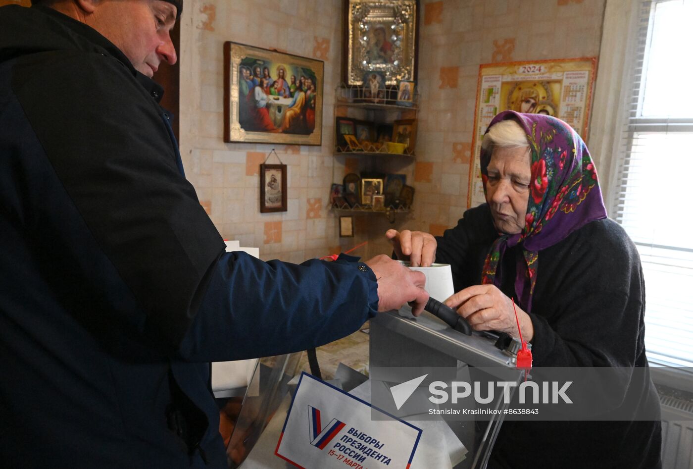 Russia LPR Presidential Election Early Voting