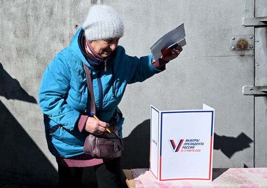 Russia LPR Presidential Election Early Voting