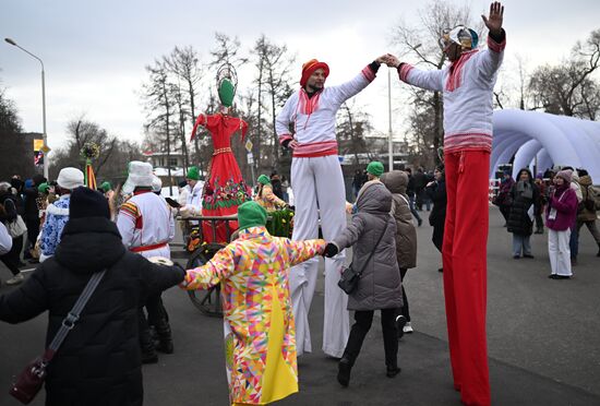 Russia EXPO. Street procession marking beginning of Maslenitsa (Pre-Lent Week)