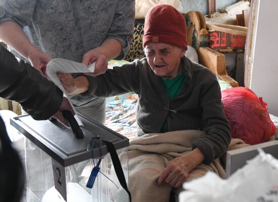 Russia DPR Presidential Election Early Voting