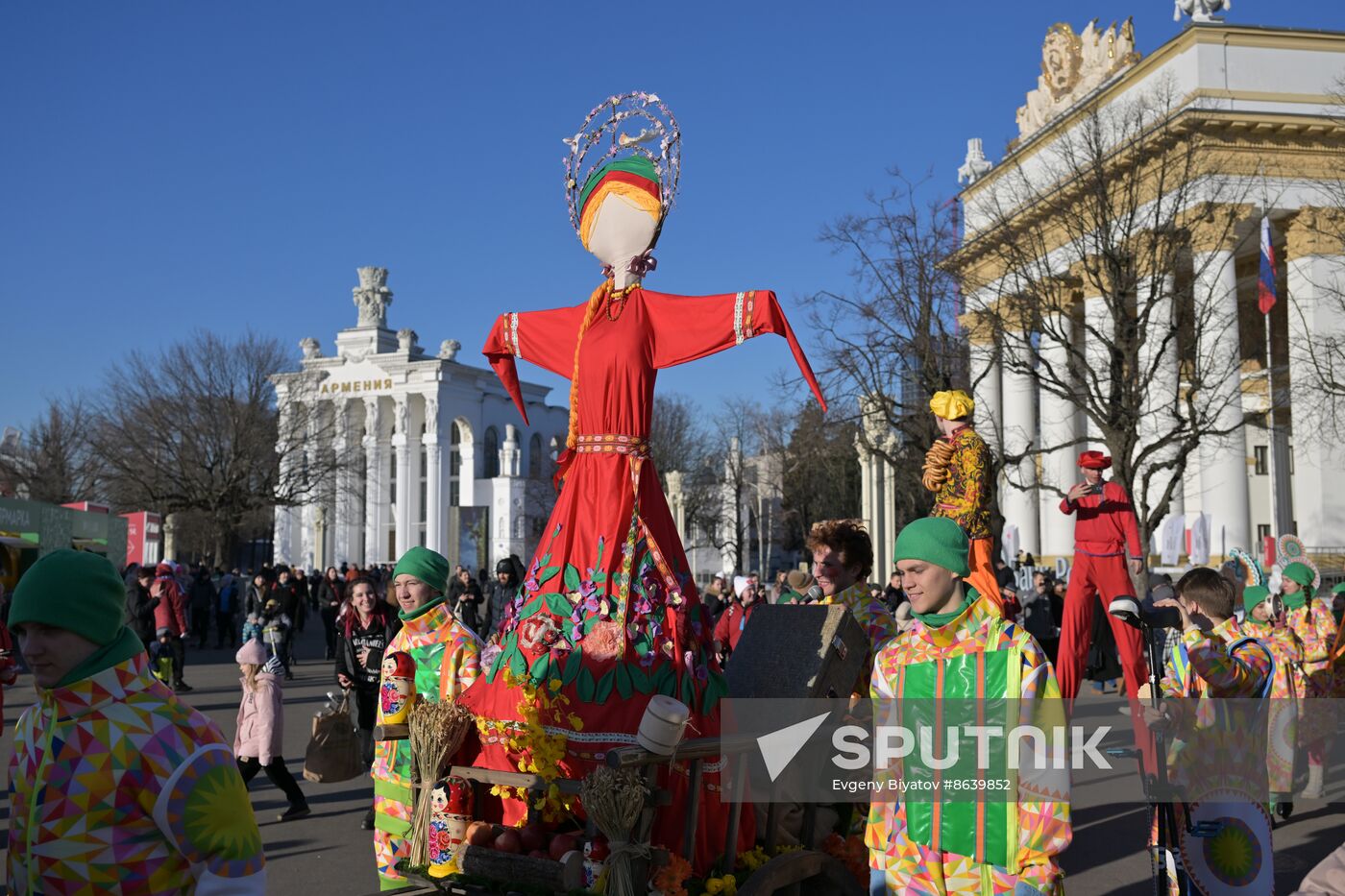 RUSSIA EXPO. Maslenitsa week. Gourmand Wednesday, or Mother-in-Law's Day
