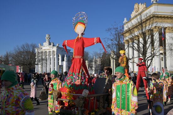 RUSSIA EXPO. Maslenitsa week. Gourmand Wednesday, or Mother-in-Law's Day