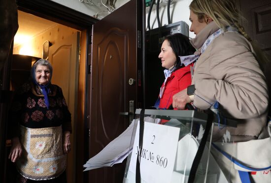 Russia Presidential Election Early Voting