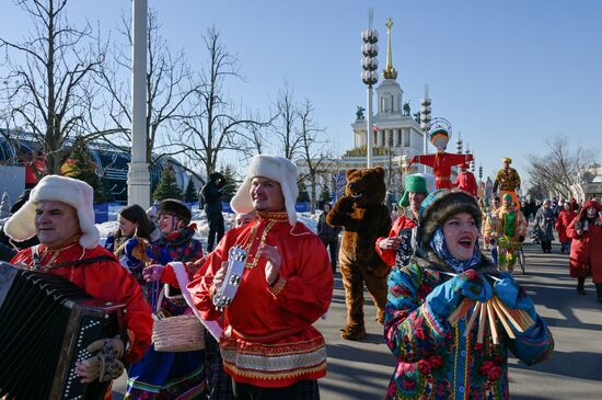 RUSSIA EXPO. Maslenitsa week. Gourmand Wednesday, or Mother-in-Law's Day