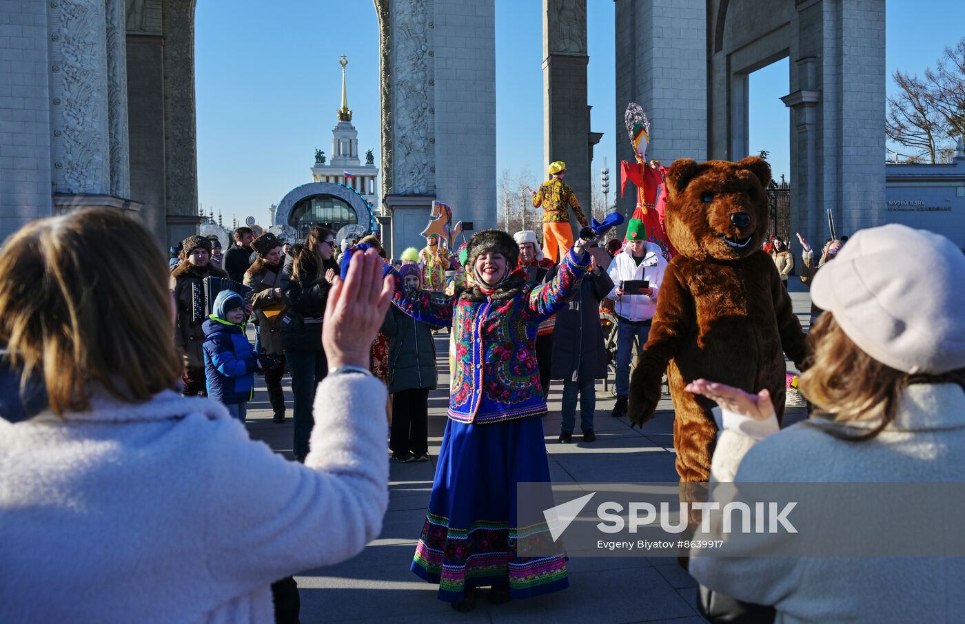 RUSSIA EXPO. Maslenitsa week. Gourmand Wednesday, or Mother-in-Law's Day