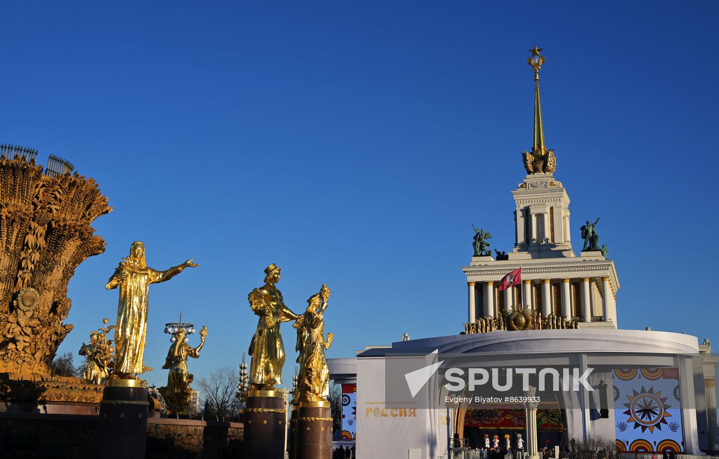 RUSSIA EXPO. Maslenitsa week. Gourmand Wednesday, or Mother-in-Law's Day