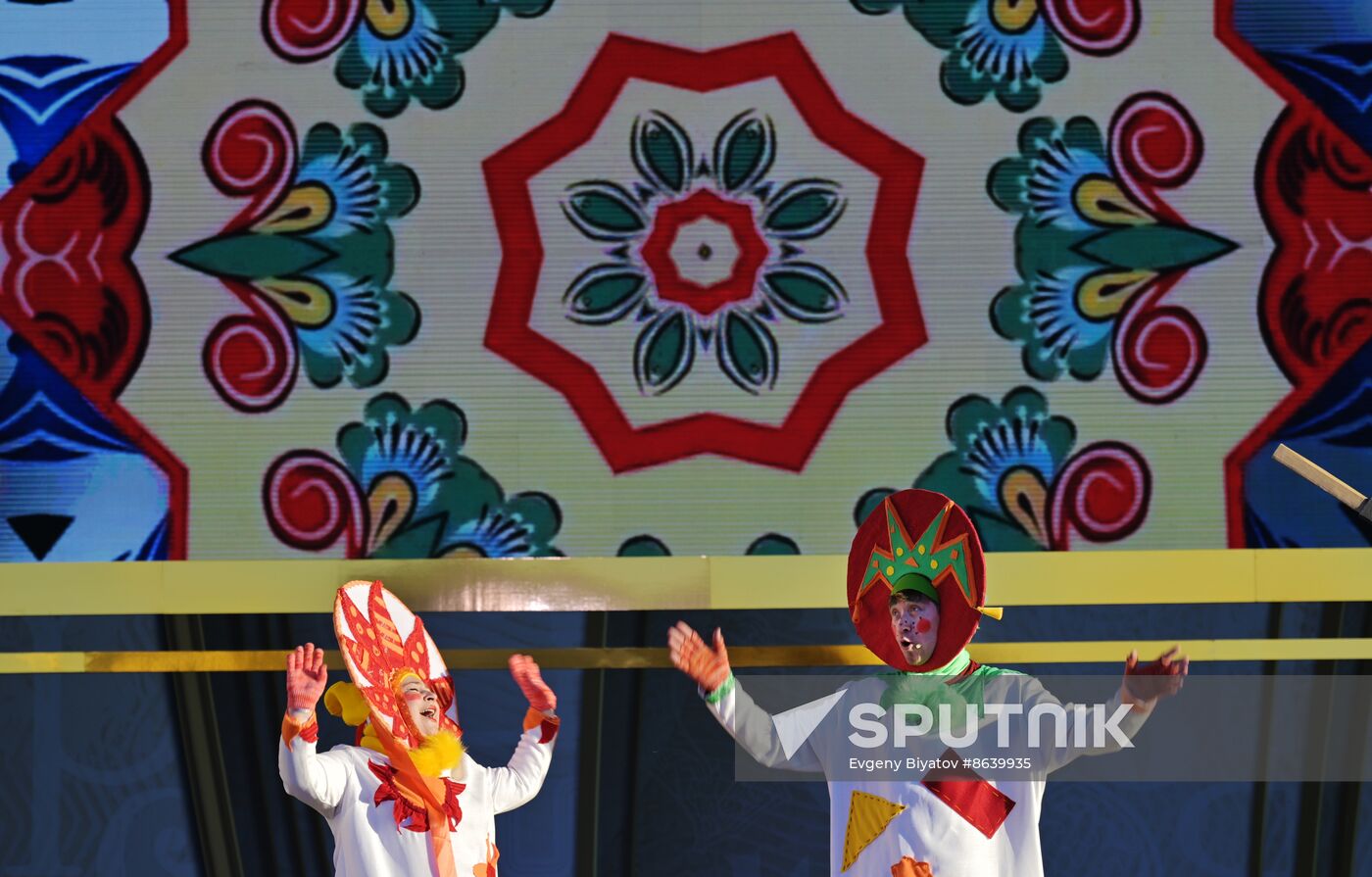 RUSSIA EXPO. Maslenitsa week. Gourmand Wednesday, or Mother-in-Law's Day