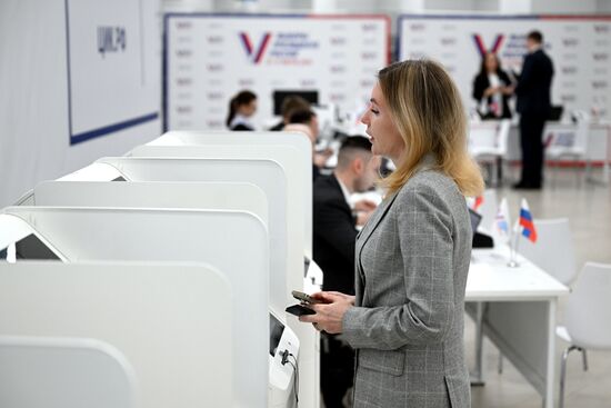 RUSSIA EXPO. Russia Expo Director General Natalya Virtuozova votes in the Russian presidential election