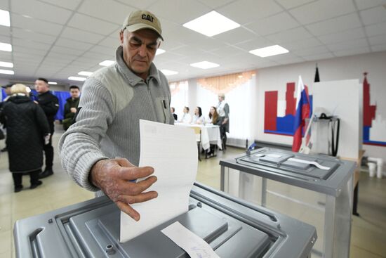 Russia New Regions Presidential Election