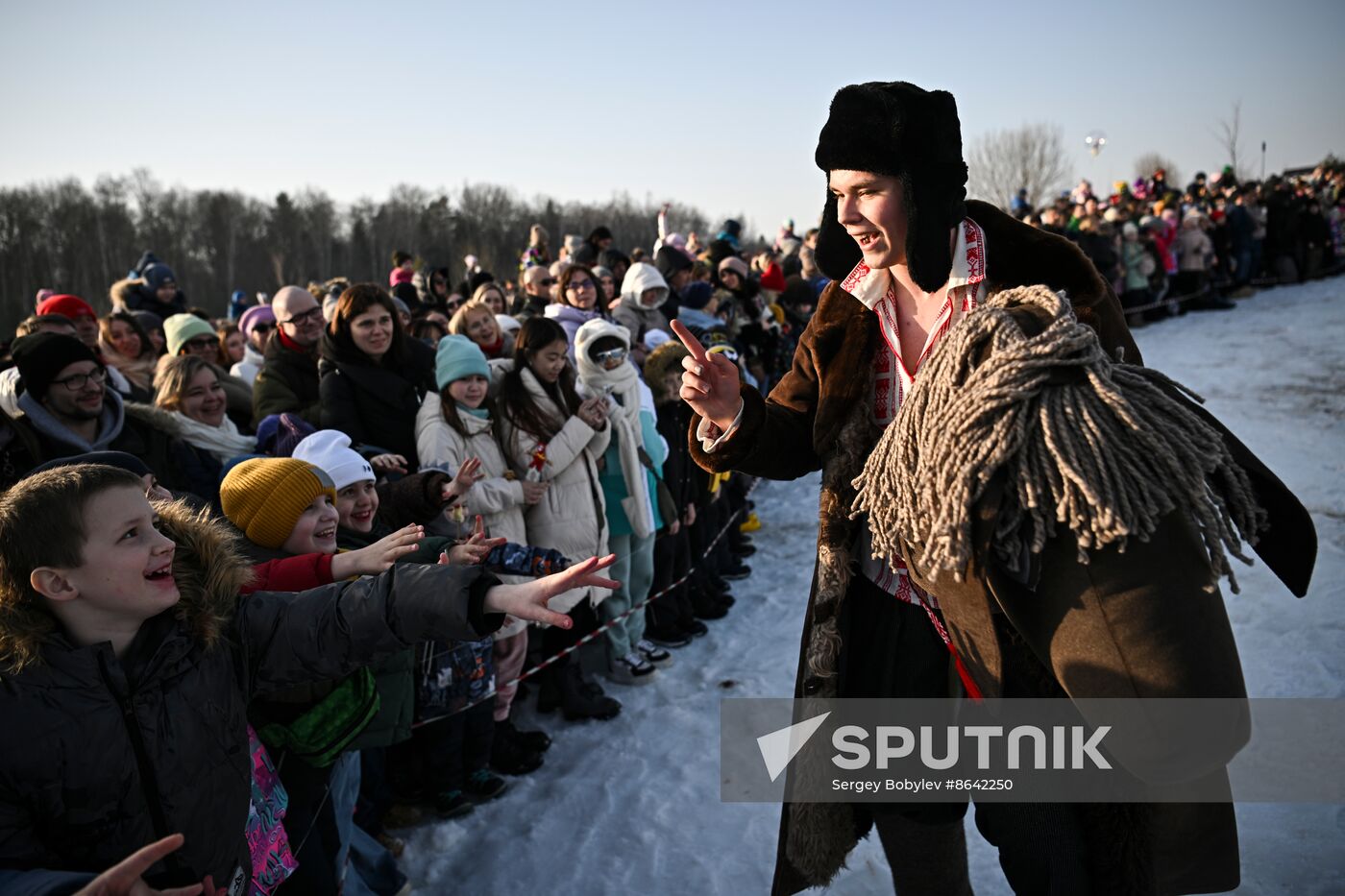 Russia Maslenitsa Celebration Etnomir