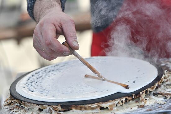 Russia Maslenitsa Celebration Etnomir