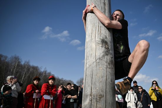 Russia Maslenitsa Celebration Etnomir