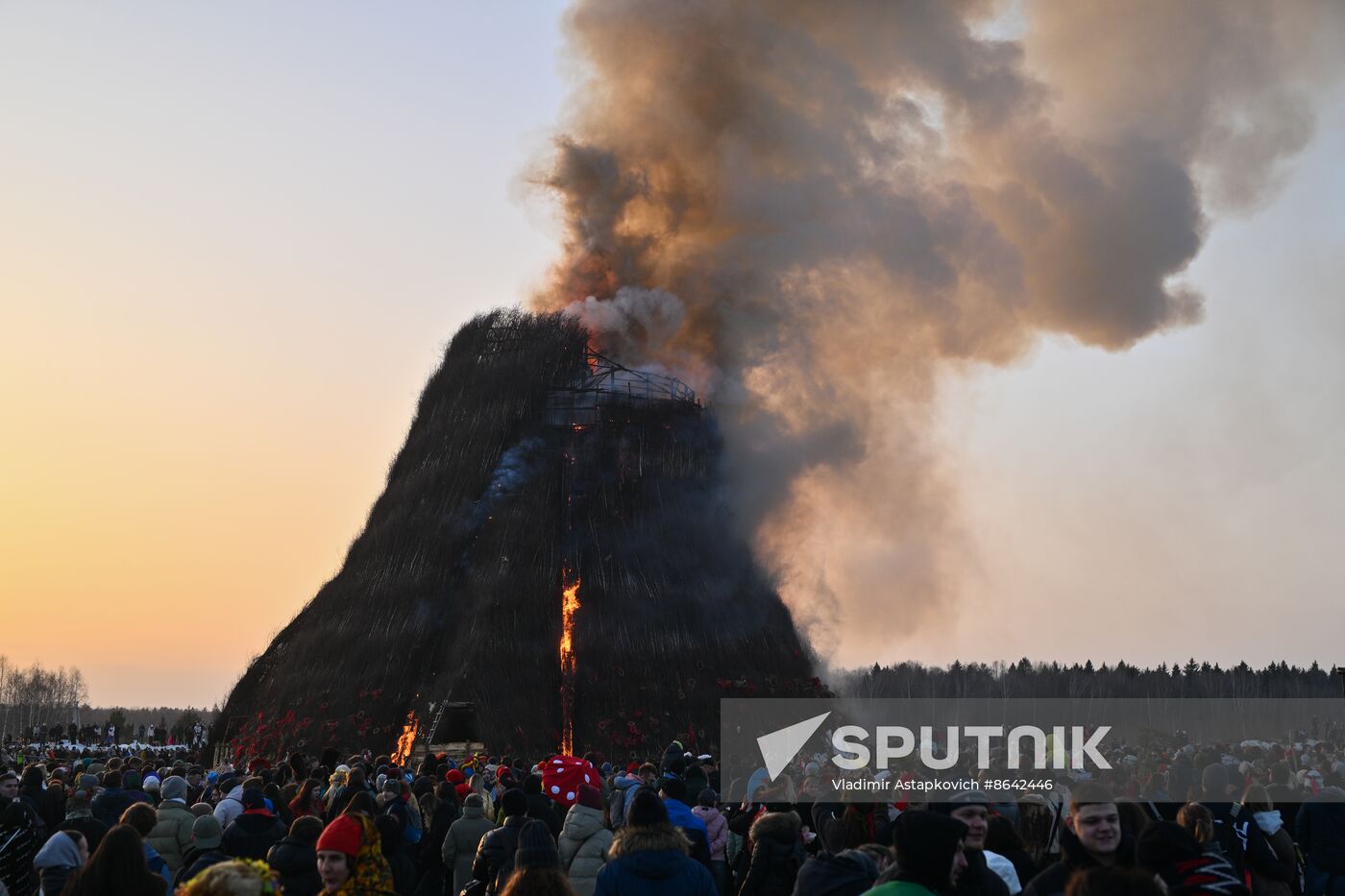 Russia Maslenitsa Celebration Nikola Lenivets