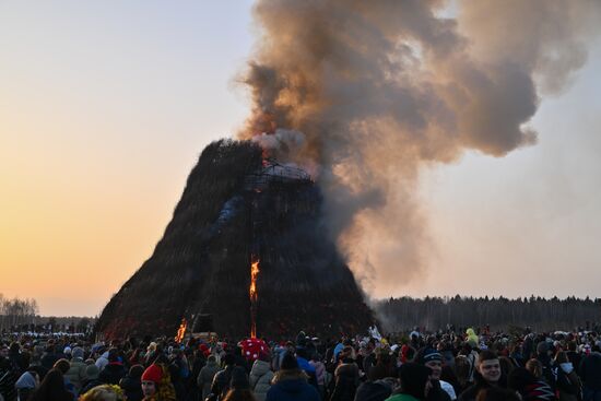 Russia Maslenitsa Celebration Nikola Lenivets