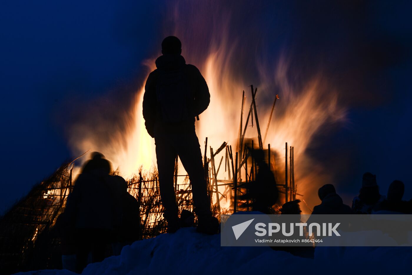 Russia Maslenitsa Celebration Nikola Lenivets