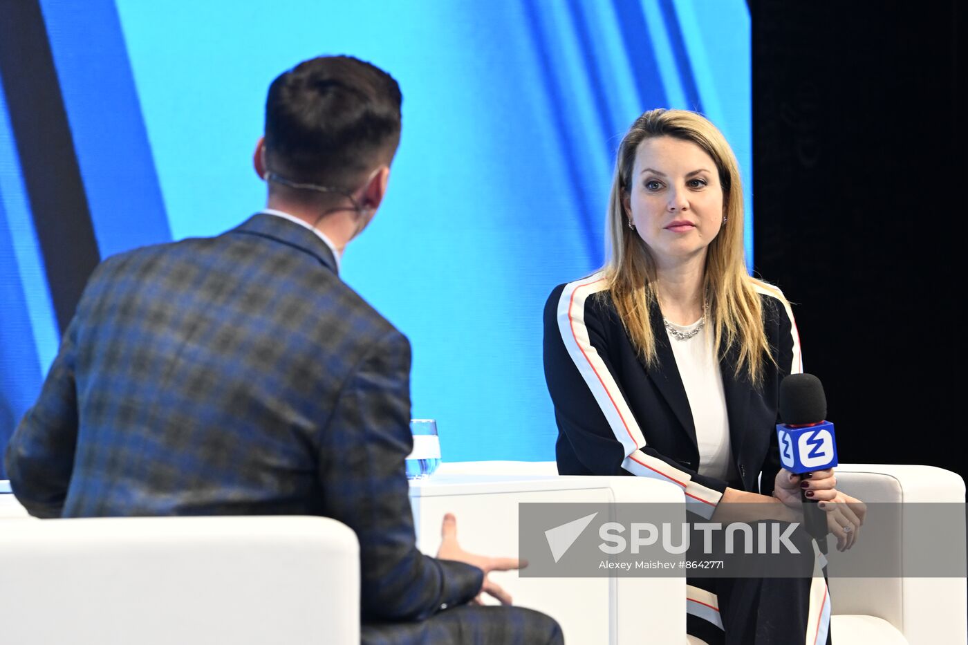RUSSIA EXPO. Ice is Life. Meeting with figure skater Irina Slutskaya.