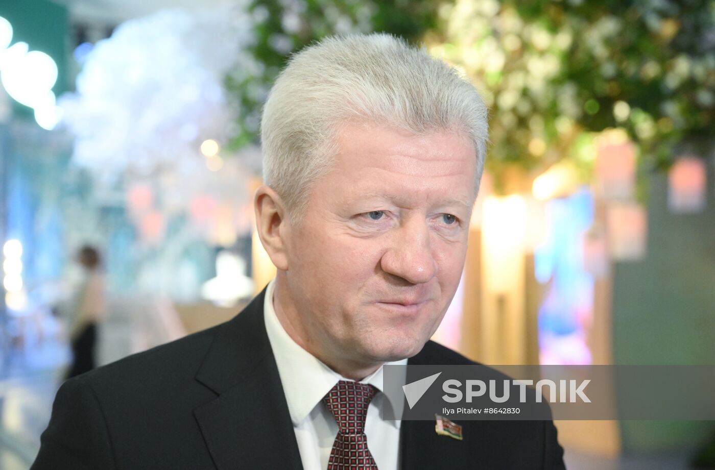 RUSSIA EXPO. Belarusian Minister of Culture Anatoly Markevich visits exhibition