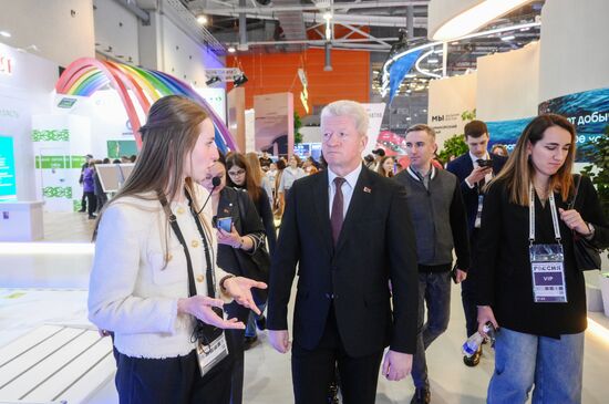 The International RUSSIA EXPO Forum and Exhibition. Belarusian Minister of Culture Anatoly Markevich. Location: Russia, Moscow. Author: Ilya Pitalev/Sputnik. RUSSIA EXPO. Belarusian Minister of Culture Anatoly Markevich visits exhibition