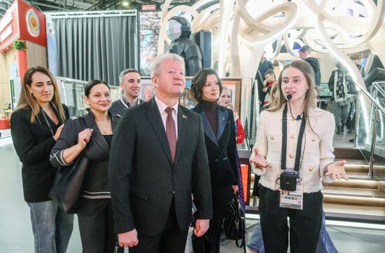 The International RUSSIA EXPO Forum and Exhibition. Belarusian Minister of Culture Anatoly Markevich. Location: Russia, Moscow. Author: Ilya Pitalev/Sputnik. RUSSIA EXPO. Belarusian Minister of Culture Anatoly Markevich visits exhibition